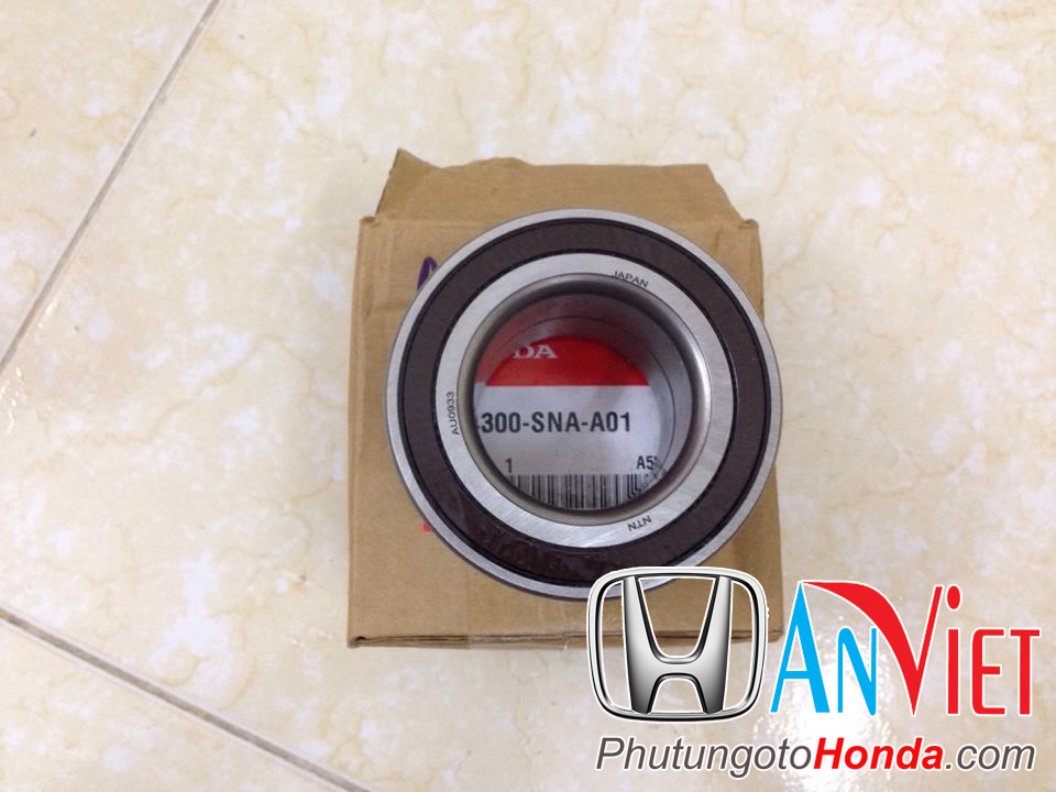 Bi moay ơ trước xe honda CIVIC